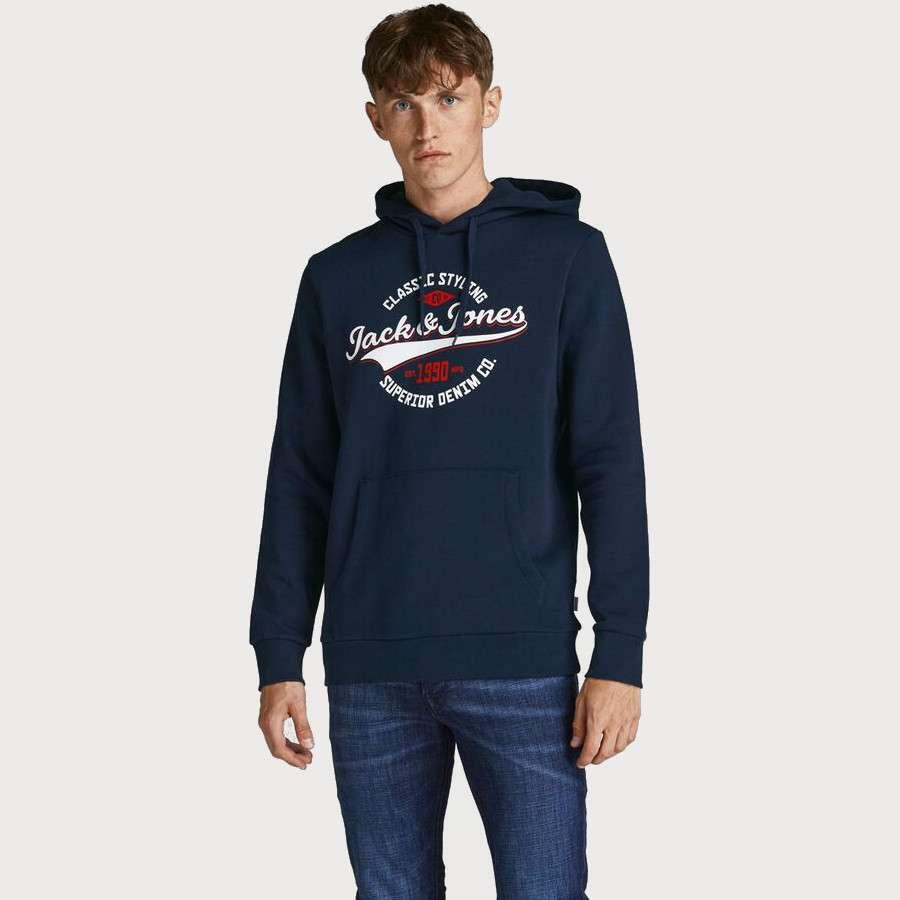 Sudadera con capucha y bolsillo tipo canguro, de la marca Jack & Jones. En color Navy Blazer