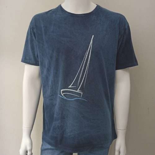 Camiseta estampada velero 3 de manga corta y 100% algodón.