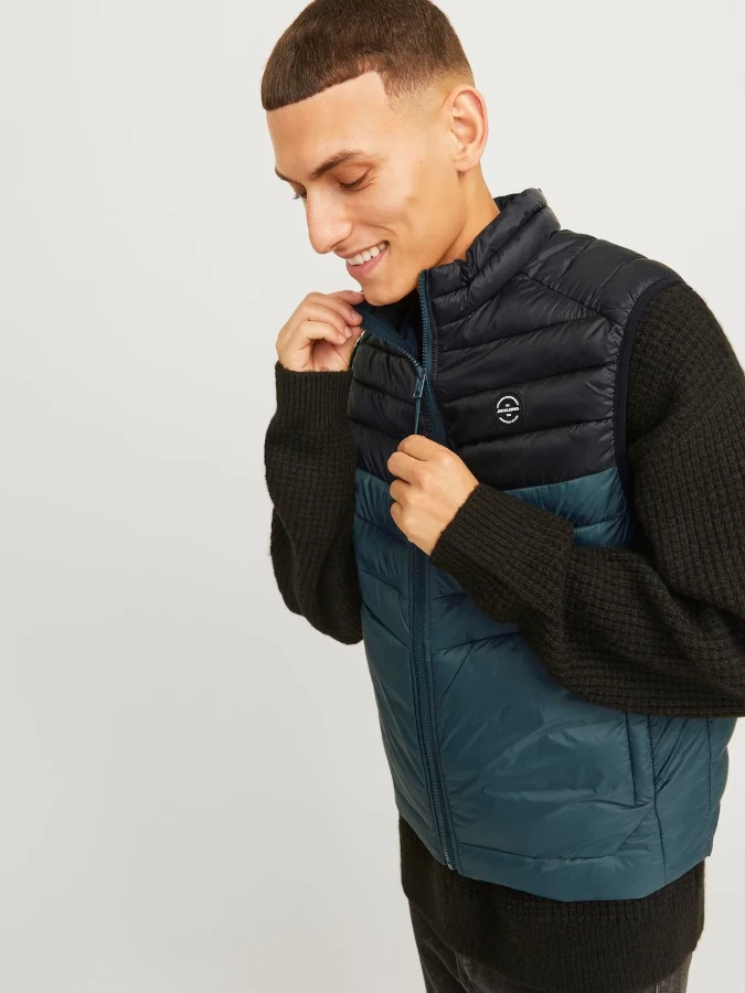 Gilet Scaldacollo Con Cappuccio JACK & JONES Junior – 100% Poliestere Per Bambini E Ragazzi, Regular Fit