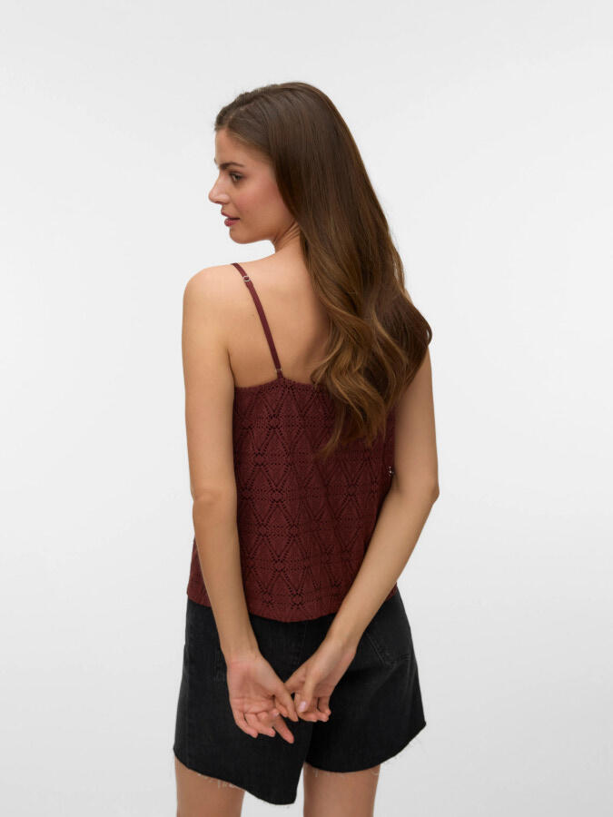 Camiseta VeroModa Maya 10325031 granate (andorra)
