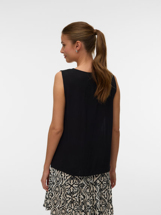 Parte trasera de la Blusa Vero Moda Menny Negro